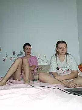 Snapshot of ella_grays chatting on May 28, 5:10 pm ella grays online show from May 28, 5:10 pm