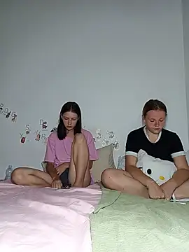 Snapshot of ella_grays chatting on July 6, 4:09 pm ella grays online show from July 6, 4:09 pm