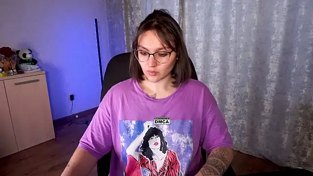 Hoot owl cb online show from October 22, 3:07 am