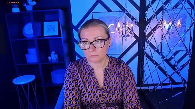 Snapshot of AlexandraKind chatting on March 3, 4:35 pm AlexandraKind online show from March 3, 4:35 pm