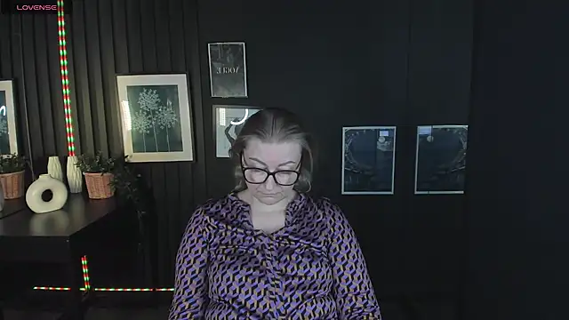 Snapshot of AlexandraKind chatting on March 7, 10:24 am AlexandraKind online show from March 7, 10:24 am