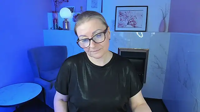 Snapshot of AlexandraKind chatting on March 15, 4:54 pm AlexandraKind online show from March 15, 4:54 pm