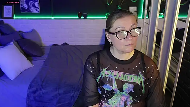 Snapshot of AlexandraKind chatting on March 22, 11:09 pm AlexandraKind online show from March 22, 11:09 pm