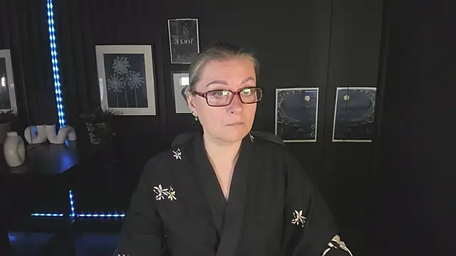 Snapshot of AlexandraKind chatting on September 24, 1:25 pm AlexandraKind online show from September 24, 1:25 pm