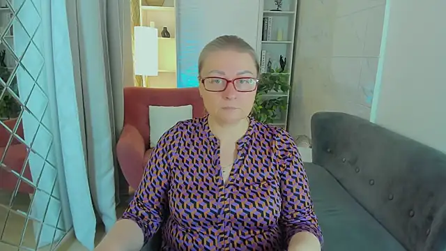 Snapshot of AlexandraKind chatting on December 14, 8:46 pm AlexandraKind online show from December 14, 8:46 pm