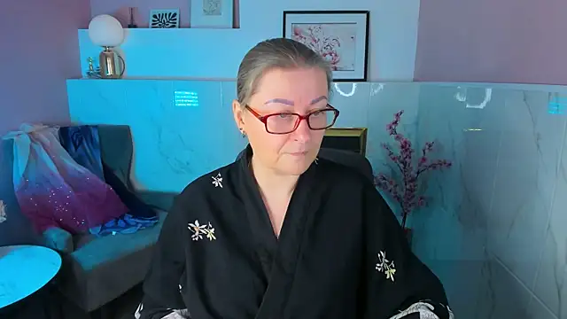 AlexandraKind online show from December 20, 1:29 pm