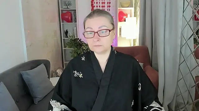 AlexandraKind online show from February 5, 1:38 pm