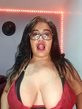 Snapshot of Katrina_The_Kitty chatting on January 6, 12:05 am Katrina The Kitty online show from January 6, 12:05 am