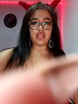 Snapshot of Katrina_The_Kitty chatting on January 8, 3:51 am Katrina The Kitty online show from January 8, 3:51 am