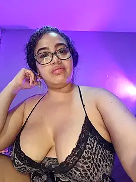 Snapshot of Katrina_The_Kitty chatting on February 22, 5:46 pm Katrina The Kitty online show from February 22, 5:46 pm