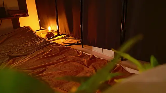 Snapshot of undo-busoku69 chatting on February 18, 1:22 pm undo-busoku69 online show from February 18, 1:22 pm