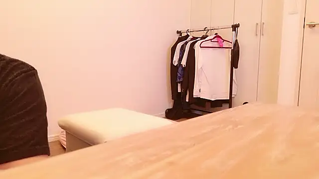 Snapshot of undo-busoku69 chatting on September 24, 6:06 am undo-busoku69 online show from September 24, 6:06 am