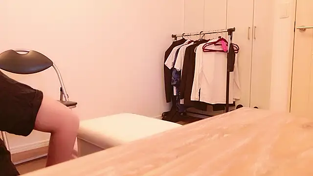 Snapshot of undo-busoku69 chatting on September 27, 6:07 am undo-busoku69 online show from September 27, 6:07 am