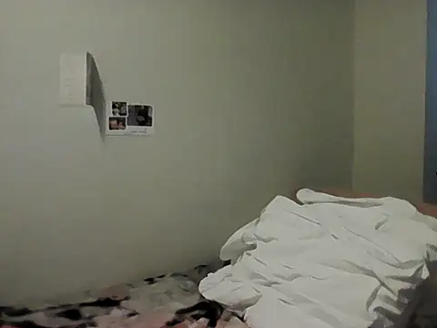 Snapshot of housewife_shantie chatting on March 4, 7:25 am housewife shantie online show from March 4, 7:25 am