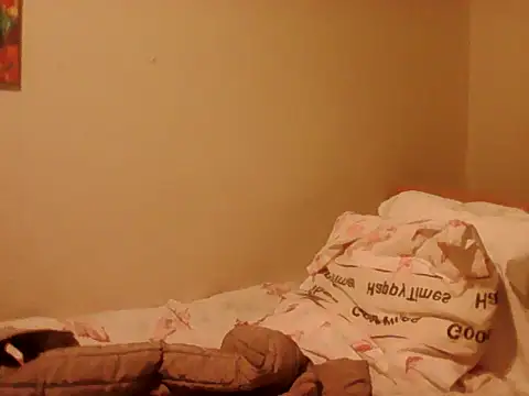 Snapshot of housewife_shantie chatting on March 7, 7:55 pm housewife shantie online show from March 7, 7:55 pm