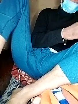 LOOLOOO123123 online show from February 5, 5:45 am