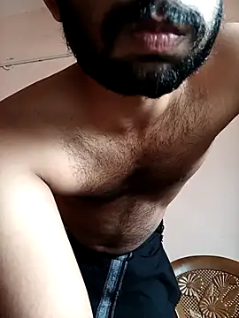Snapshot of Vignesh3246 chatting on January 13, 9:14 am Vignesh3246 online show from January 13, 9:14 am
