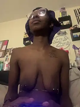 GoddessxDutchessx online show from February 15, 9:27 am