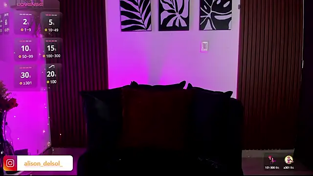 Snapshot of Alisson_Wynter chatting on February 18, 3:10 am Alisson Wynter online show from February 18, 3:10 am