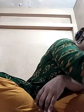 Magical Girl- online show from November 23, 3:28 am