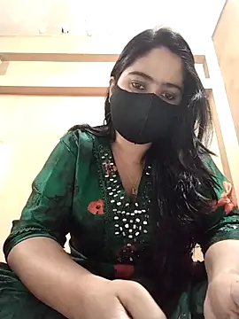 Magical Girl- online show from November 25, 3:28 am