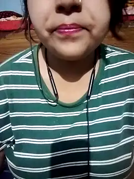 Love-Veronica online show from April 28, 1:49 pm