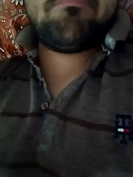 Snapshot of smartboy010101 chatting on March 15, 2:01 pm smartboy010101 online show from March 15, 2:01 pm