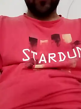 Snapshot of smartboy010101 chatting on March 18, 7:30 am smartboy010101 online show from March 18, 7:30 am