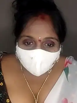 Sexy Radhikaa online show from February 28, 12:42 pm