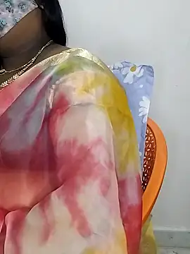 Sexy Radhikaa online show from March 19, 6:12 pm