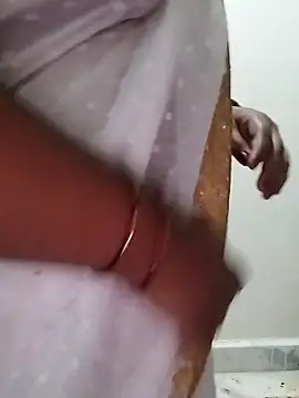 Sexy Radhikaa online show from April 28, 3:11 am