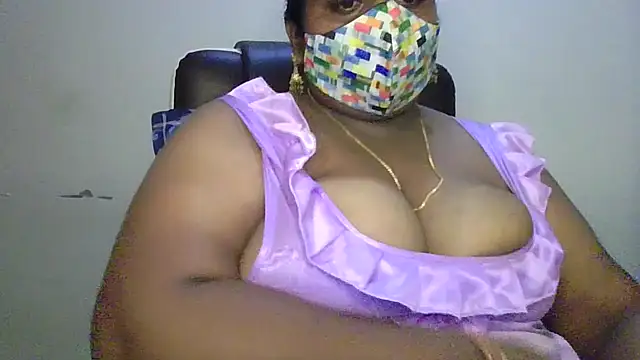 Sexy Radhikaa online show from July 22, 10:45 pm