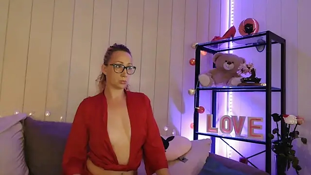 Lyscoquine online show from October 1, 12:22 pm