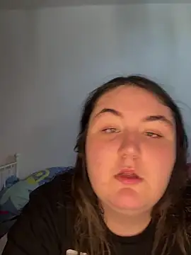 hotiee online show from April 10, 10:53 am