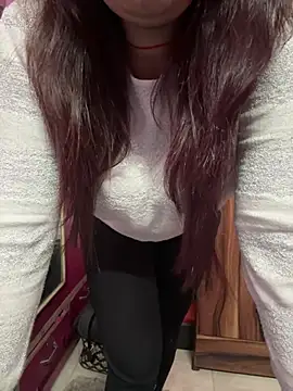 Snapshot of _nishalove19 chatting on December 9, 6:46 pm nishalove19 online show from December 9, 6:46 pm