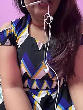 Snapshot of _nishalove19 chatting on March 5, 7:38 pm nishalove19 online show from March 5, 7:38 pm