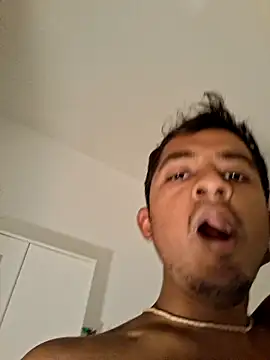 Snapshot of Choco_brownie23 chatting on October 6, 11:35 pm Choco brownie23 online show from October 6, 11:35 pm