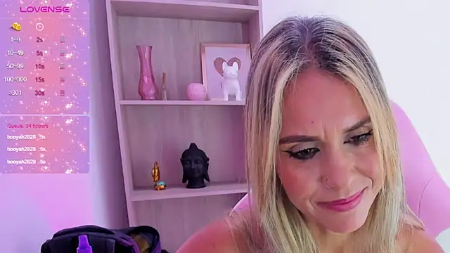 Evangeline johns online show from March 13, 11:27 pm