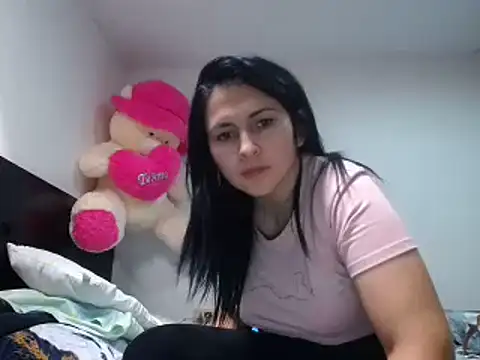 princehermosa44 online show from February 7, 7:49 pm