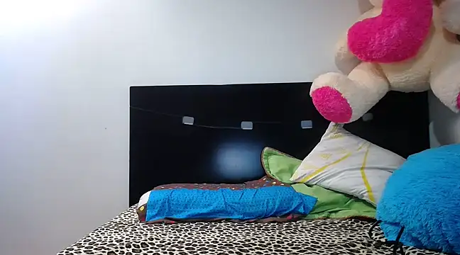 princehermosa44 online show from March 22, 2:58 pm