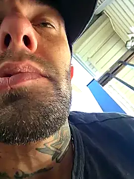 Snapshot of Fuckboy4public chatting on September 22, 9:28 pm Fuckboy4public online show from September 22, 9:28 pm