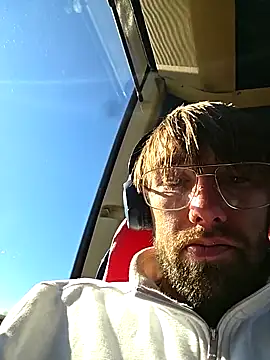 Snapshot of Fuckboy4public chatting on October 9, 8:07 pm Fuckboy4public online show from October 9, 8:07 pm