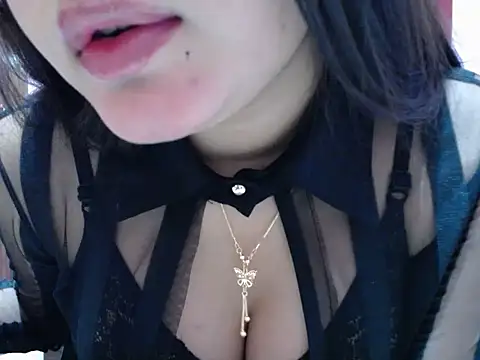 Snapshot of taisina chatting on January 13, 2:33 pm taisina online show from January 13, 2:33 pm