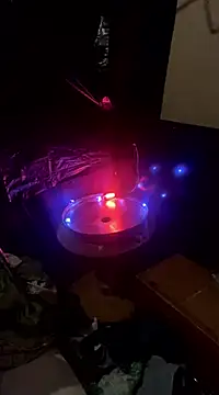 liriwan online show from December 3, 1:43 pm