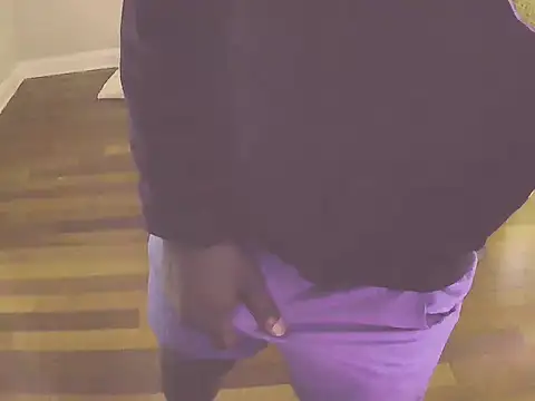 Snapshot of Bignc chatting on November 29, 6:00 pm Bignc online show from November 29, 6:00 pm