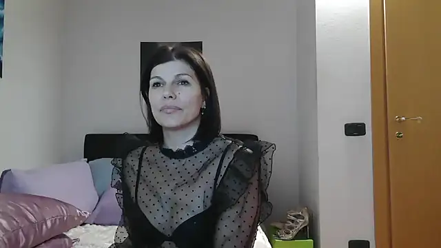 Snapshot of MISXY chatting on January 11, 8:10 pm MISXY online show from January 11, 8:10 pm
