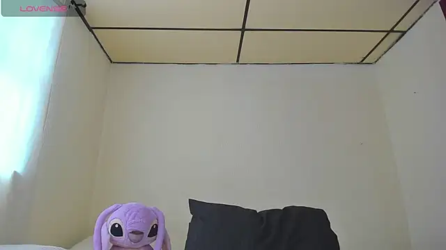 Snapshot of Hannah_Baileyy chatting on March 7, 7:27 pm Hannah Baileyy online show from March 7, 7:27 pm