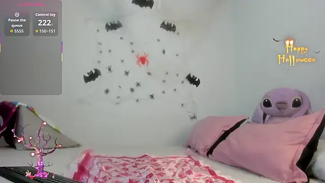 Snapshot of Hannah_Baileyy chatting on October 28, 1:42 am Hannah Baileyy online show from October 28, 1:42 am