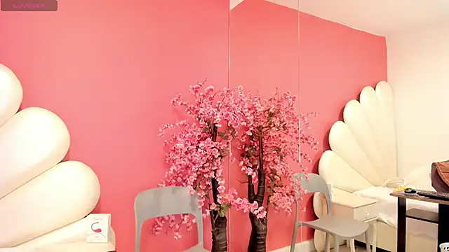 Zoey Donovan online show from February 10, 10:19 pm