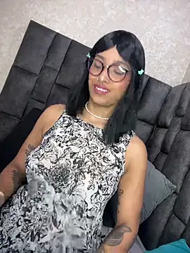 LollaByer online show from March 13, 9:05 pm